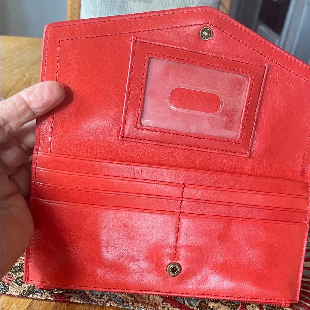 Women's Hobo Redish/orange Leather Envelope Wallet Clutch NWOT - Picture 3 of 6